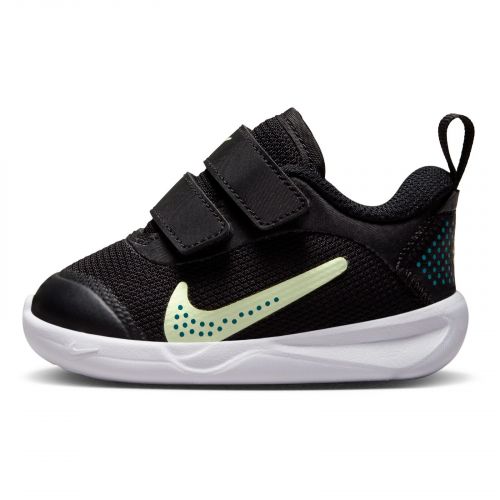 Buty dla dzieci Nike Omni Multi-Court DM9028