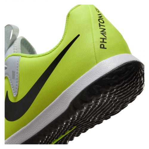 Buty piłkarskie halowe dla dzieci Nike Jr. Phantom GX 2 Academy FJ2609