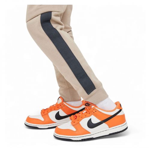 Spodnie dresowe dla dzieci Nike Sportswear HM4337